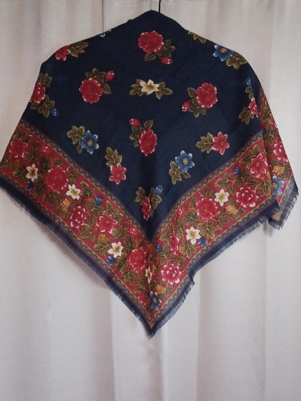 Morgan Taylor Vintage Floral Square Scarf Navy Red Eyelash Fringe Boho 30×30